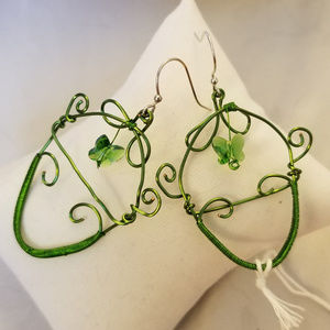 NWT Handmade Green Swarovski Butterfly Earrings 2"